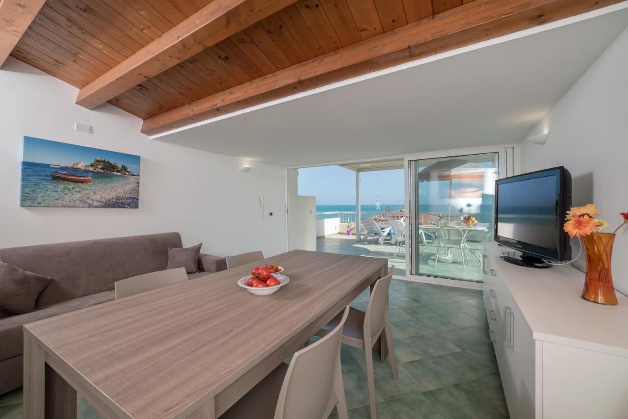 Archimede, Appartamento Con Vista In Centro A Marina Di Ragusa Εξωτερικό φωτογραφία