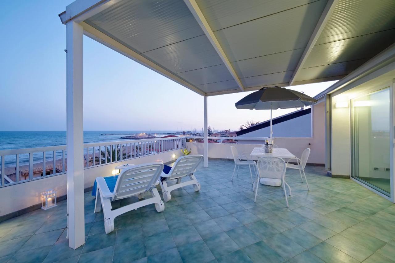 Archimede, Appartamento Con Vista In Centro A Marina Di Ragusa Εξωτερικό φωτογραφία