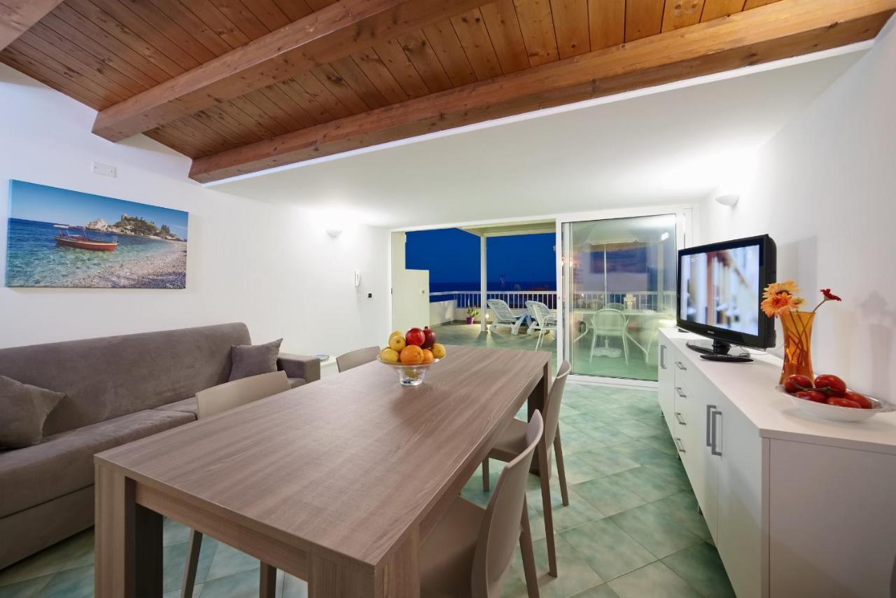 Archimede, Appartamento Con Vista In Centro A Marina Di Ragusa Εξωτερικό φωτογραφία
