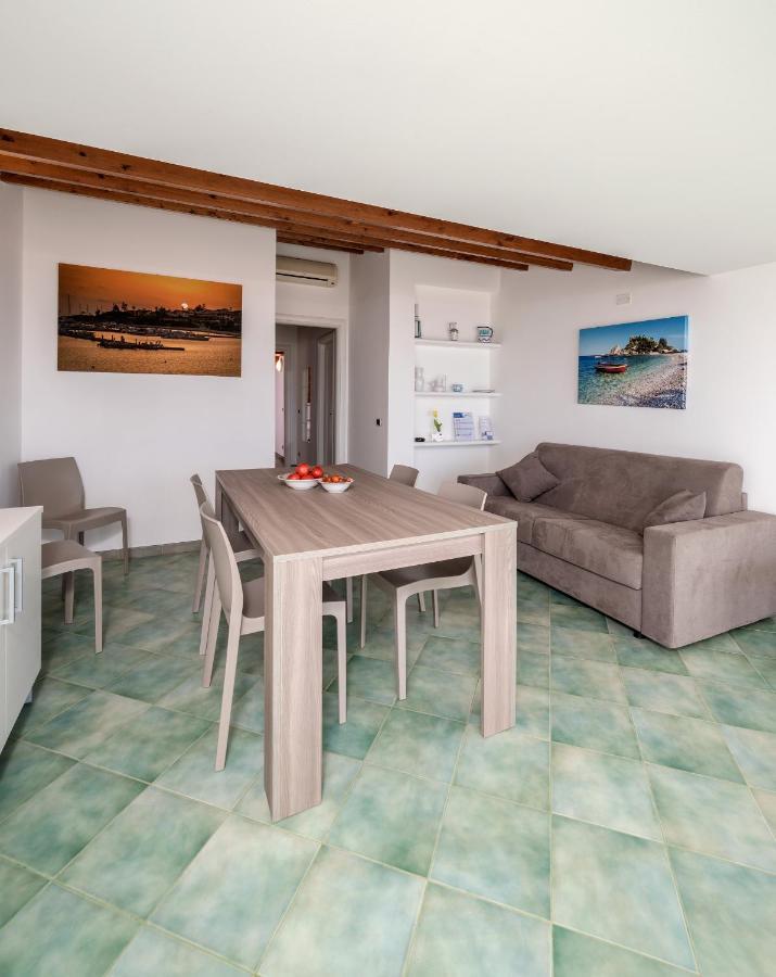 Archimede, Appartamento Con Vista In Centro A Marina Di Ragusa Εξωτερικό φωτογραφία